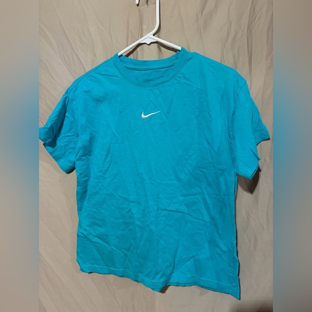 Nike T-shirt